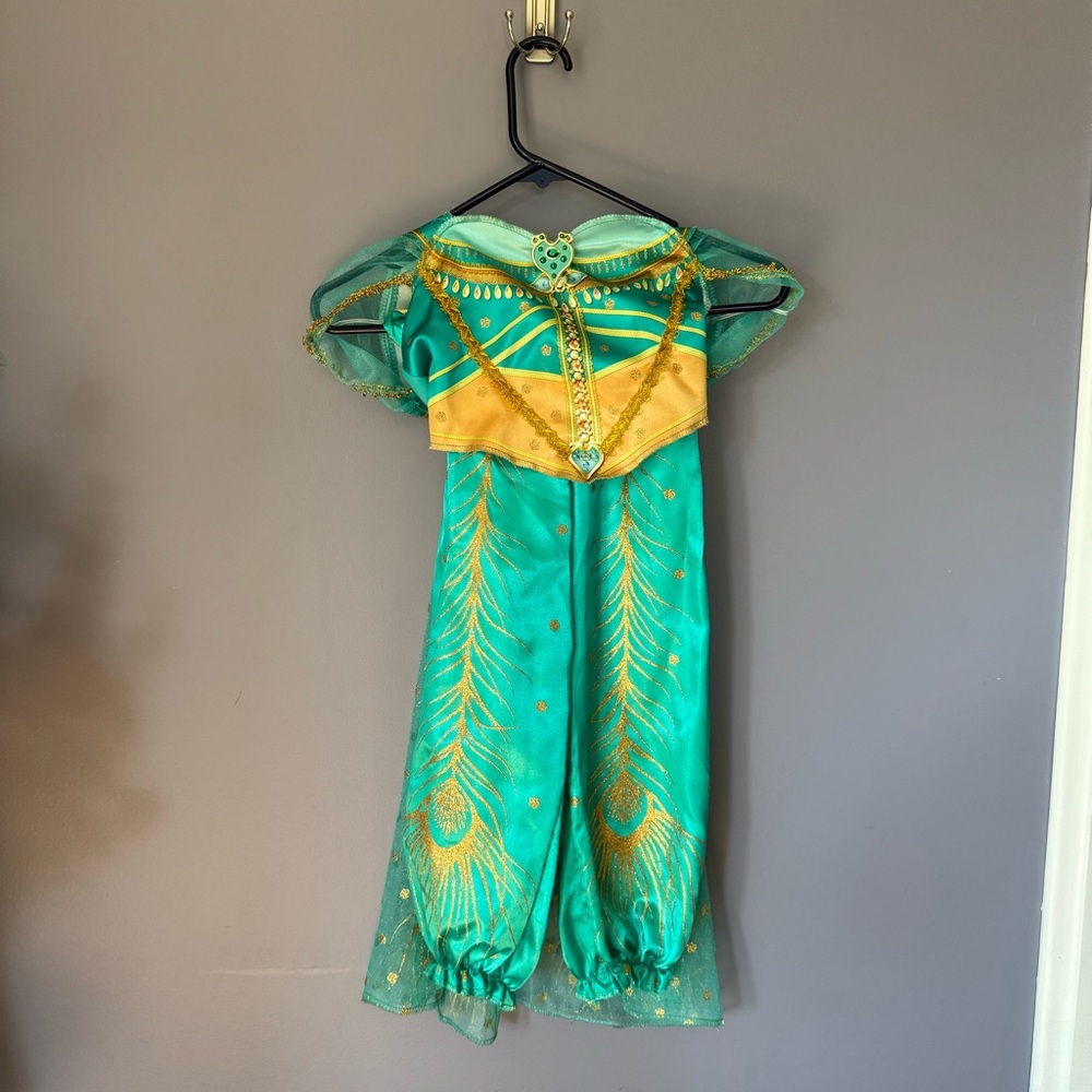 Jasmine costume 4-6X